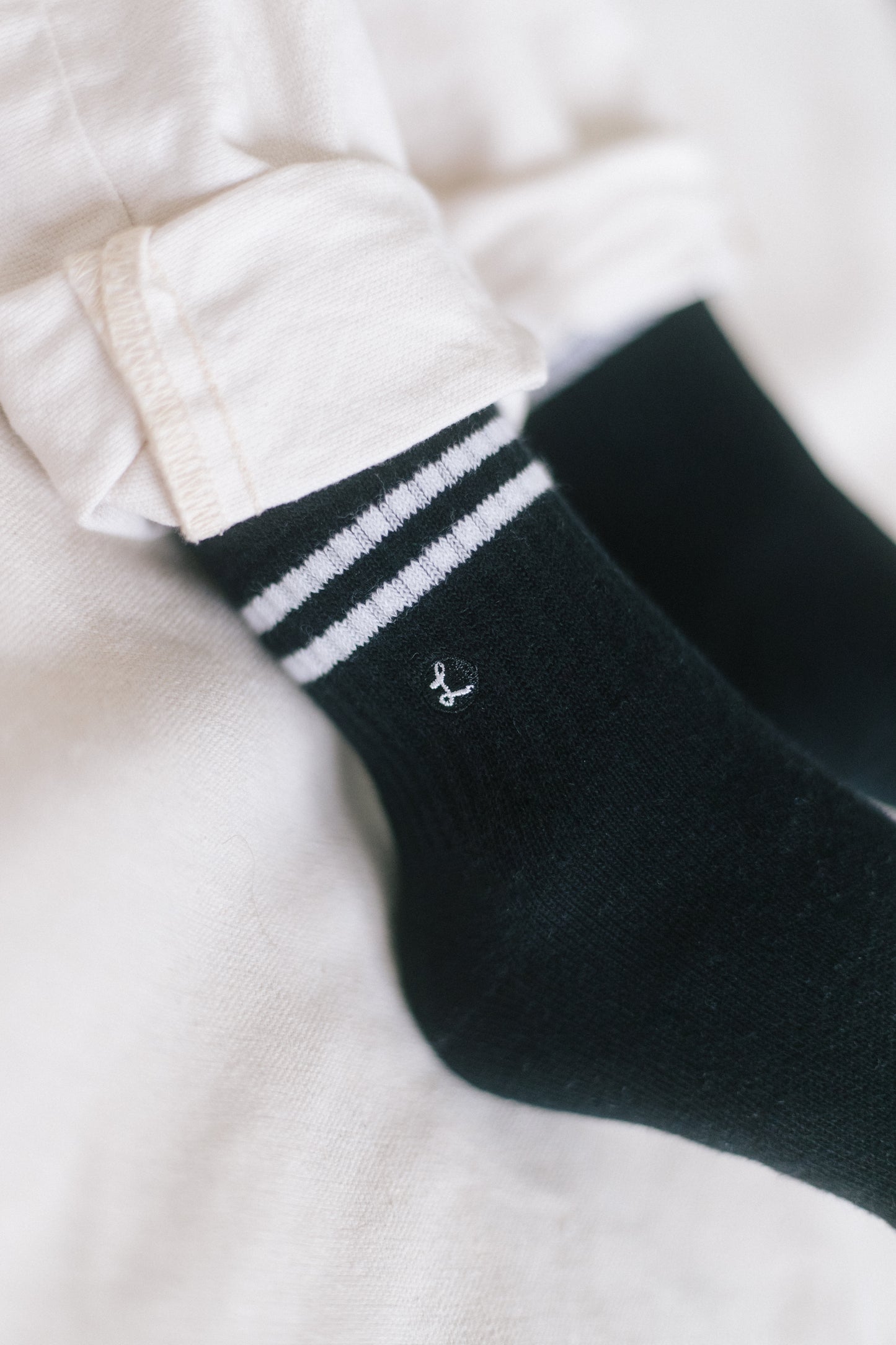 Avanti KIDS - Black with White Stripes